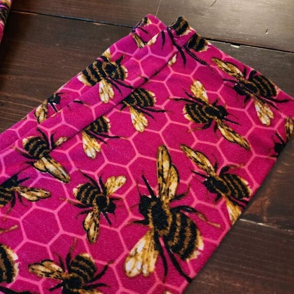 LulaRoe Womens Tall and Curvey Dark Pink with Bees Leggings - Picture 3 of 7